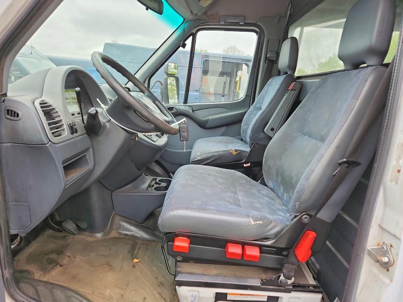 2005 Dodge Sprinter VIN WD0PD644955785705 COPART salvage auction — NORMAL WEAR, Mi - Certificate Of Title, sold $950 on 2026-07-15 (photo 7)