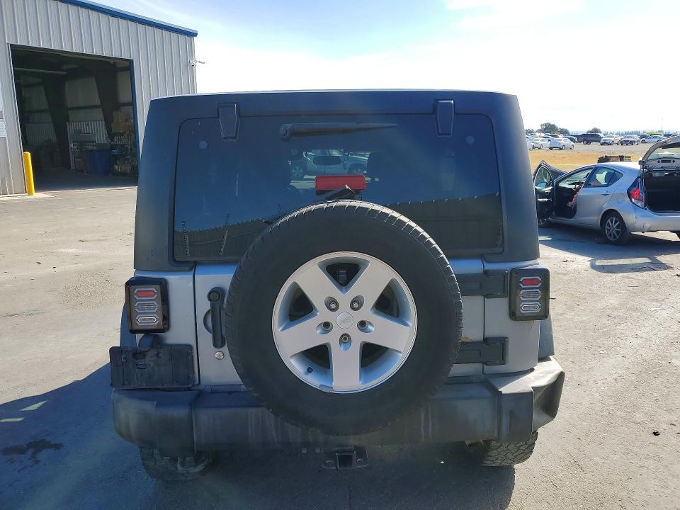 2014 Jeep Wrangler / VIN 1C4HJWDG2EL221311 COPART salvage auction — FRONT END, Ca - Salvage Certificate, sold $4,150 on 2026-07-02 (photo 6)