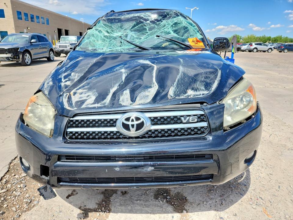 2007 Toyota Rav 4 VIN JTMBK31V376014531 COPART salvage auction — ROLLOVER, CO - NON-REPAIRABLE CERT OF TITLE, sold $350 on 2026-07-06 (photo 5)