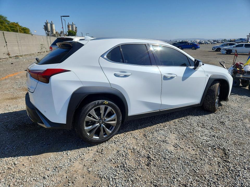 2021 Lexus Ux VIN JTHE3JBHXM2037118 COPART salvage auction — FRONT END, CA - SALVAGE CERTIFICATE, sold $8,400 on 2026-07-24 (photo 3)