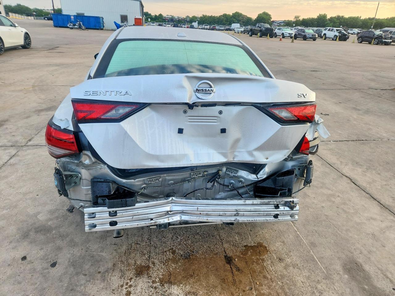 2022 Nissan Sentra VIN 3N1AB8CV3NY209155 COPART salvage auction — Rear End, TX - SALVAGE VEHICLE TITLE, sold $2,250 on 2026-07-09 (photo 6)