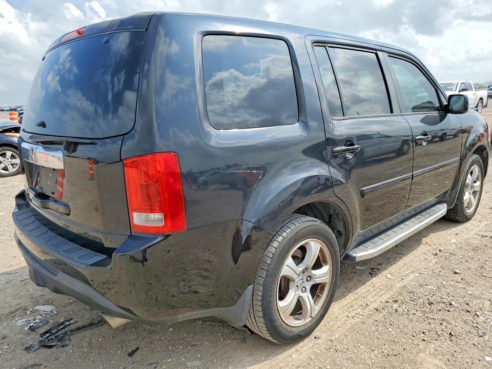 2015 Honda Pilot VIN 5FNYF3H5XFB001427 COPART salvage auction — MECHANICAL, Tx - Certificate Of Title, sold $2,400 on 2026-07-09 (photo 3)