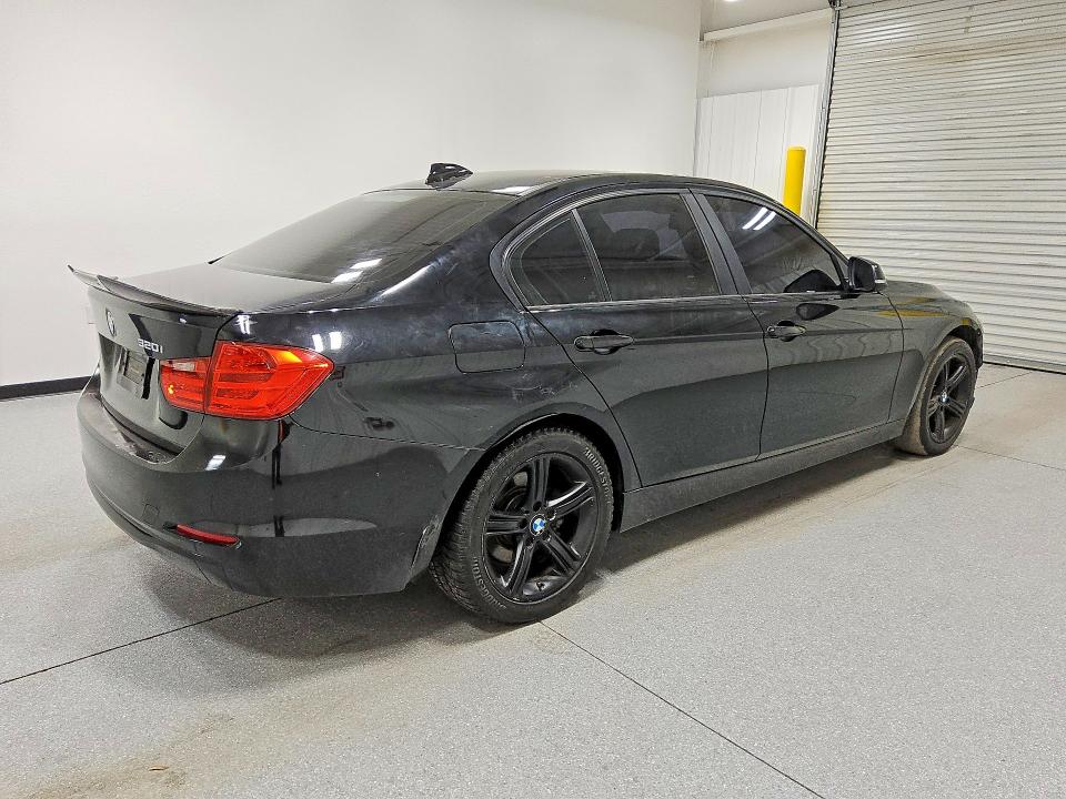 2014 BMW 3er VIN WBA3B1G51ENS77634 COPART salvage auction — MECHANICAL, Wv - Certificate Of Title (P), sold $175 on 2026-07-29 (photo 3)