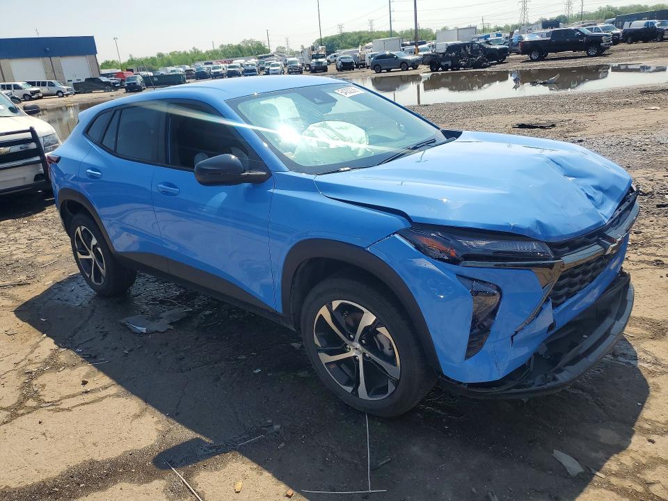 2024 Chevrolet Trax VIN KL77LGE2XRC118560 COPART salvage auction — FRONT END, Salvage Title, sold $3,350 on 2026-07-28 (photo 4)