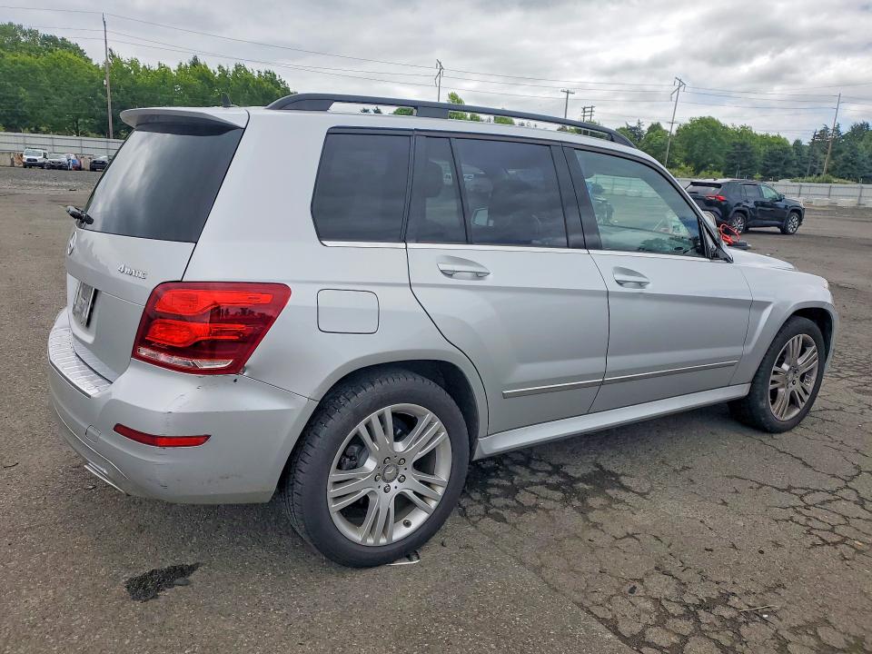 2015 Mercedes-benz VIN WDCGG8JB9FG401811 COPART salvage auction — SIDE, Or - Salvage Title Certificate, sold $4,200 on 2026-07-06 (photo 3)