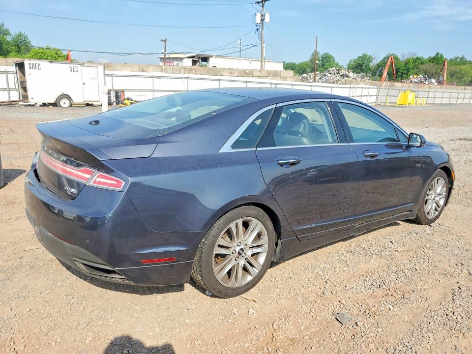 2014 Lincoln Mkz VIN 3LN6L2J90ER817773 COPART salvage auction — REAR END, Nj - Certificate Of Title, sold $375 on 2026-07-02 (photo 3)