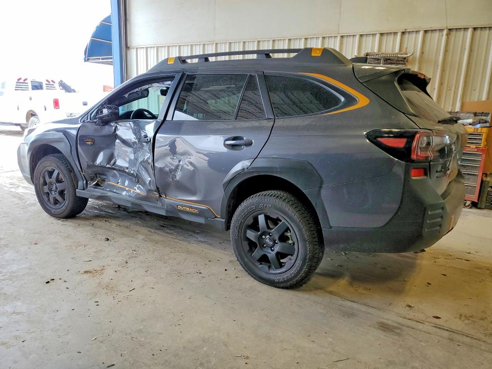 2024 Subaru Outback VIN 4S4BTGUD9R3284869 COPART salvage auction — SIDE, Tx - Salvage Vehicle Title, sold $70 on 2026-07-03 (photo 2)