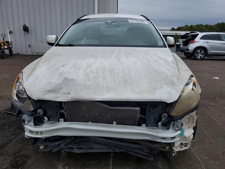 2015 Volvo VIN YV440MDJ8F2676329 COPART salvage auction — FRONT END, Fl - Certificate Of Title, sold $675 on 2026-07-27 (photo 5)