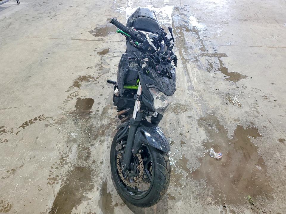 2017 Kawasaki Er VIN JKAEREG13HDA01832 COPART salvage auction — FRONT END, Salvage Title, sold $150 on 2026-07-23 (photo 2)
