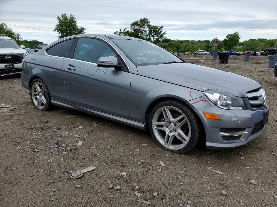2013 Mercedes-benz VIN WDDGJ4HB3DF998954 COPART salvage auction — FRONT END, Md - Cert Of Salvage > 75% Damage, sold $600 on 2026-07-14 (photo 4)