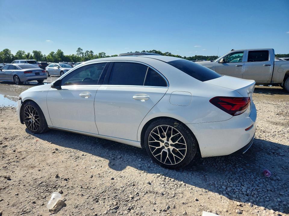 2020 Mercedes-benz A-klasse VIN W1K3G4EB7LJ235302 COPART salvage auction — FRONT END, TX - SALVAGE VEHICLE TITLE, sold $3,950 on 2026-07-31 (photo 2)