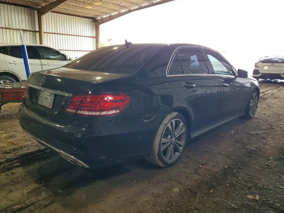 2014 Mercedes-benz E-klasse VIN WDDHF5KB4EA971068 COPART salvage auction — REAR END, Tx - Salvage Vehicle Title, sold $150 on 2026-08-13 (photo 3)