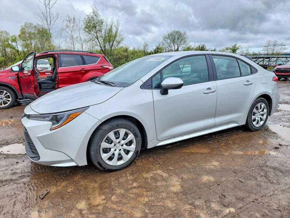 2025 Toyota Corolla VIN 5YFB4MDE4SP300806 COPART salvage auction — HAIL, OH, sold $8,000 on 2026-07-13 (photo 1)