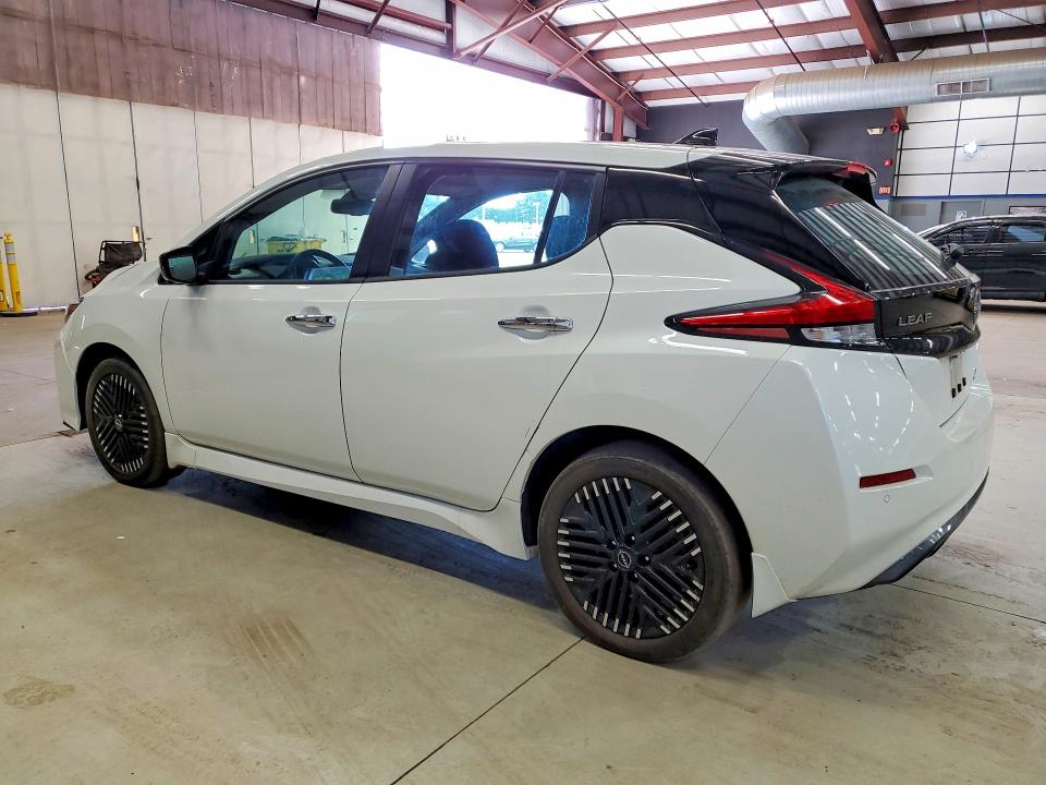 2024 Nissan Leaf VIN 1N4CZ1CVXRC556947 COPART salvage auction — MINOR DENT/SCRATCHES, CT - CERTIFICATE OF TITLE, sold $8,500 on 2026-07-09 (photo 2)