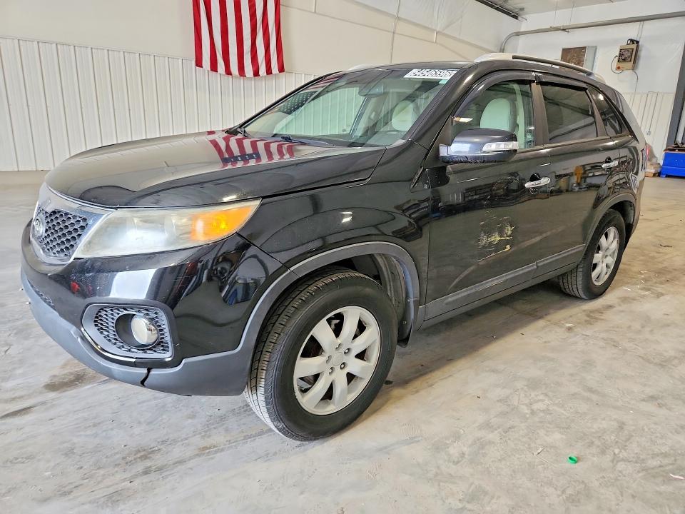 2011 Kia Sorento VIN 5XYKT3A10BG024420 COPART salvage auction — SIDE, NC - DEALER ONLY CLEAN TITLE, sold $1,250 on 2026-07-09 (photo 1)