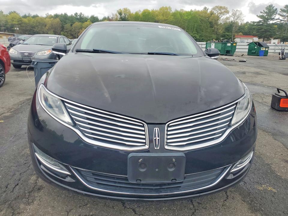 2016 Lincoln Mkz VIN 3LN6L2JK4GR631885 COPART salvage auction — MINOR DENT/SCRATCHES, Ct - Certificate Of Title, sold $1,950 on 2026-07-09 (photo 5)