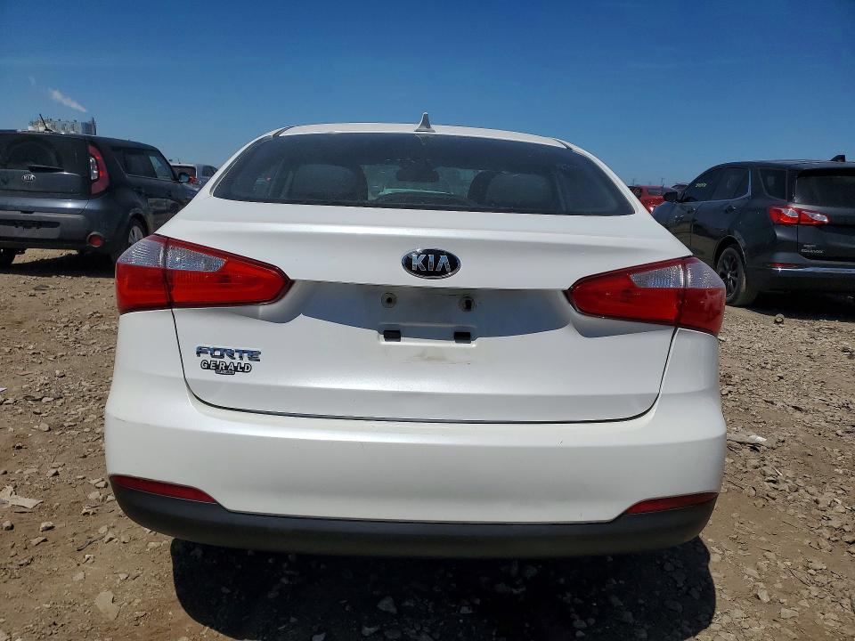 2015 Kia Forte VIN KNAFX4A60F5437389 COPART salvage auction — SIDE, Il - Salvage Certificate, sold $800 on 2026-07-15 (photo 6)