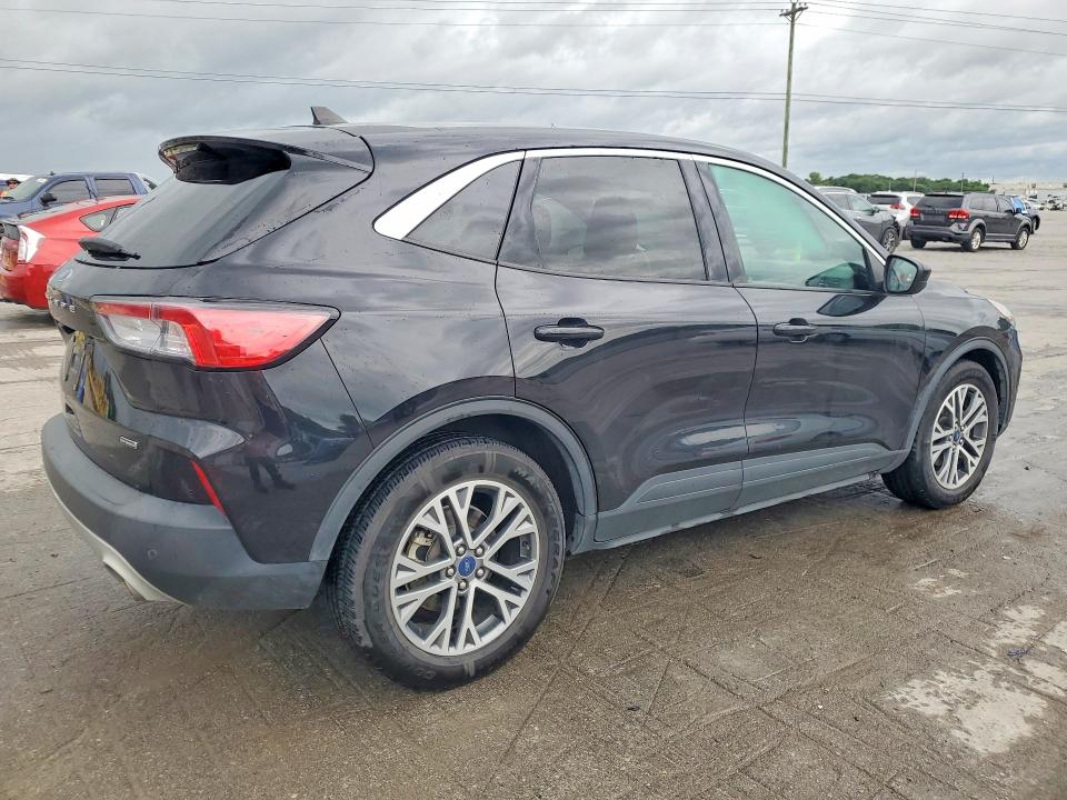 2022 Ford Escape VIN 1FMCU0CZ9NUA17290 COPART salvage auction — ROOF, Tn - Salvage Certificate, sold $7,900 on 2026-07-27 (photo 3)
