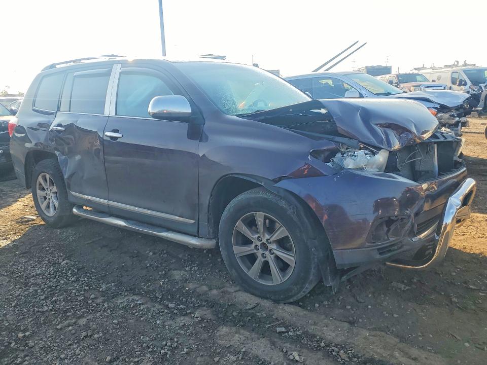 2012 Toyota VIN 5TDBK3EH7CS153124 COPART salvage auction — FRONT END, OH - CERT OF TITLE-SALVAGE, sold $325 on 2026-07-28 (photo 4)