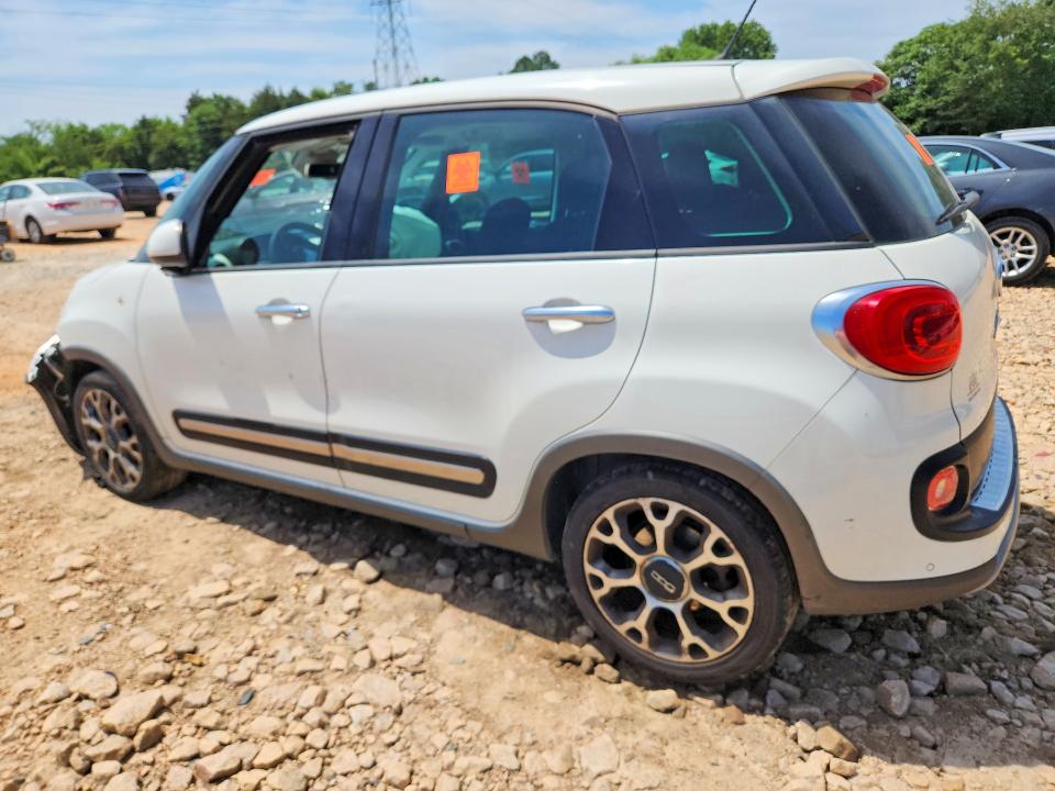 2014 Fiat 500 VIN ZFBCFADH0EZ004380 COPART salvage auction — FRONT END, NC - SALVAGE CERTIFICATE OF TITLE, sold $350 on 2026-07-27 (photo 2)