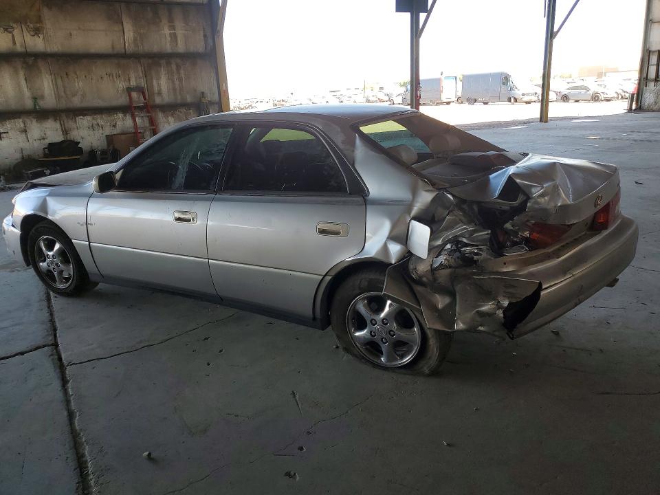 1999 Lexus Es 300 VIN JT8BF28G7X5072927 COPART salvage auction — REAR END, Az - Cert Of Title - Salvage, sold $300 on 2026-07-27 (photo 2)