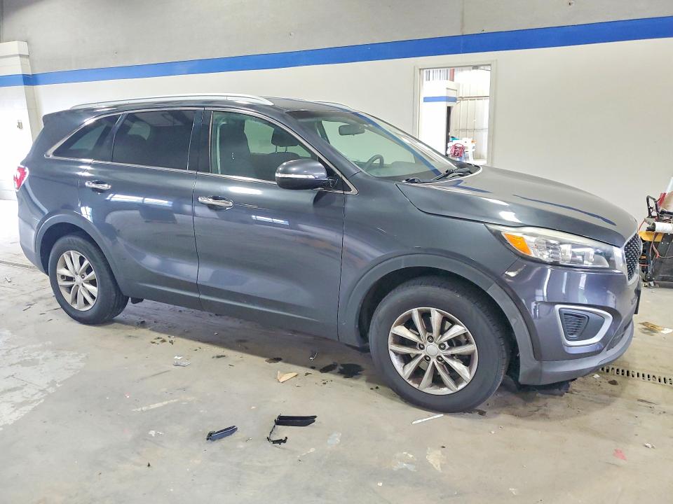 2018 Kia VIN 5XYPG4A35JG353307 COPART salvage auction — MINOR DENT/SCRATCHES, Va - Certificate Of Title, sold $3,000 on 2026-07-02 (photo 4)