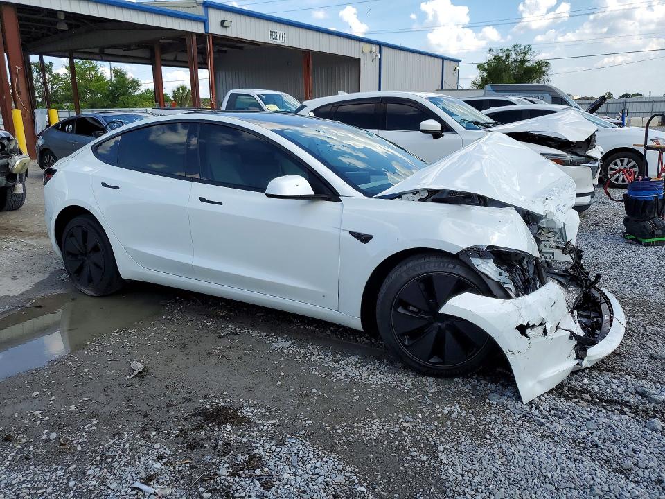 2025 Tesla Model 3 VIN 5YJ3E1EA3SF887135 COPART salvage auction — FRONT END, Fl - Certificate Of Destruction, sold $2,550 on 2026-07-10 (photo 4)
