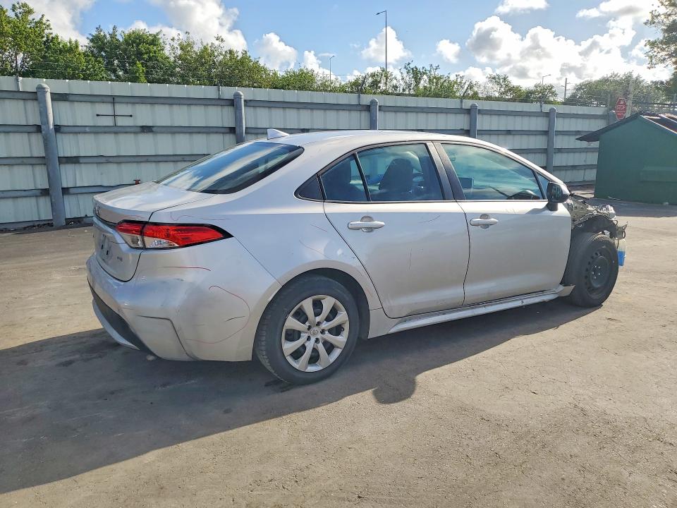 2020 Toyota Corolla VIN 5YFEPRAE8LP064345 COPART salvage auction — FRONT END, Fl - Cert Of Title Slvg Rebuildable, sold $4,000 on 2026-07-13 (photo 3)