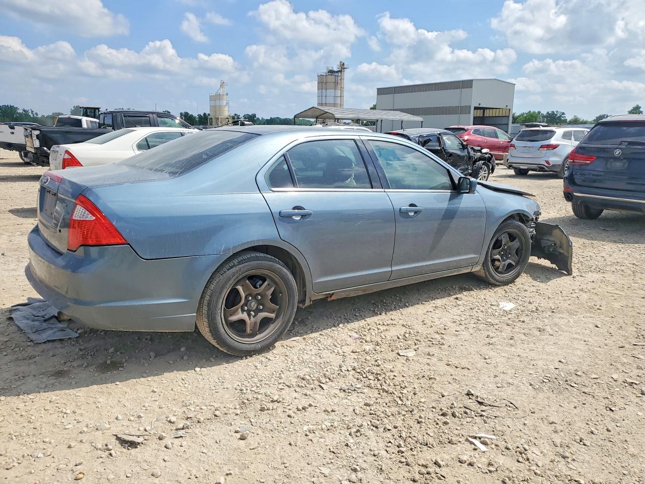 2011 Ford Fusion VIN 3FAHP0HA5BR315221 COPART salvage auction — Front End, MO - SALVAGE CERTIFICATE OF TITLE, sold $425 on 2026-06-25 (photo 3)