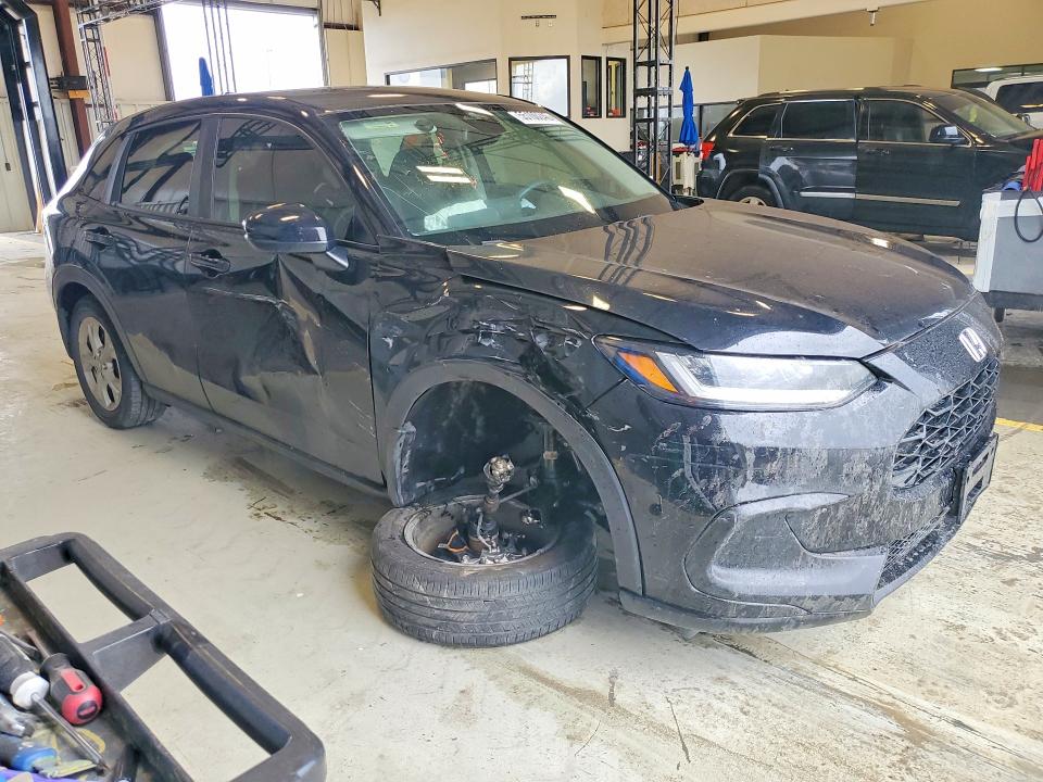 2025 Honda Hr-v VIN 3CZRZ1H38SM700974 COPART salvage auction — FRONT END, Tx - Salvage Vehicle Title, sold $6,800 on 2026-07-09 (photo 4)