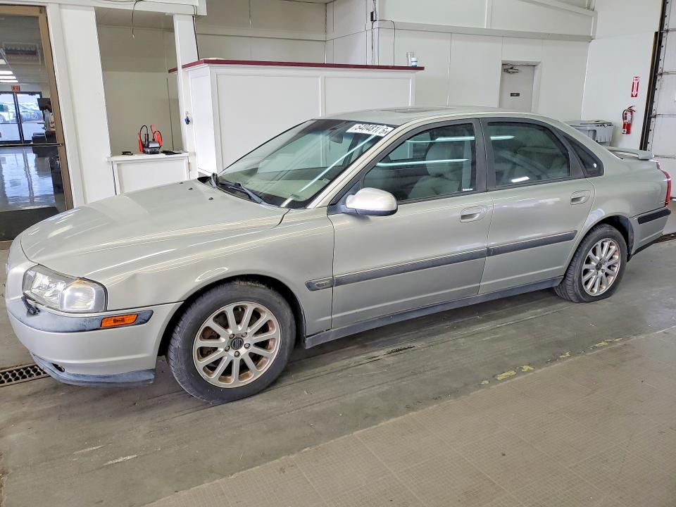 2001 Volvo S80 VIN YV1TS94D511185743 COPART salvage auction — MINOR DENT/SCRATCHES, Wa - Vehicle Cert Of Ownership-Titl, sold $100 on 2026-07-06 (photo 1)