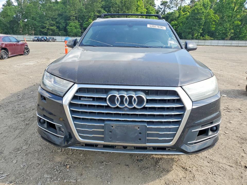 2017 Audi Q7 VIN WA1LAAF75HD012275 COPART salvage auction — MINOR DENT/SCRATCHES, Tx - Certificate Of Title, sold $4,450 on 2026-07-31 (photo 5)