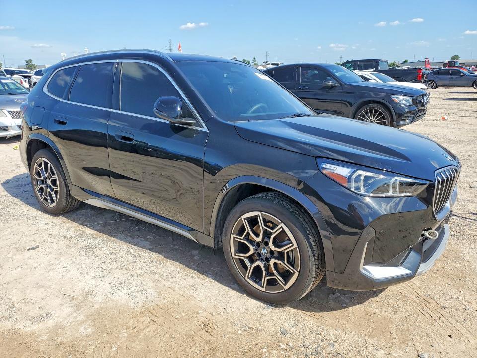 2026 BMW VIN WBX73EF00T5587109 COPART salvage auction — UNDERCARRIAGE, Tx - Salvage Vehicle Title, sold $11,700 on 2026-07-31 (photo 4)