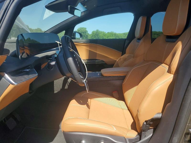 2026 Lucid Gravity VIN 7UUG1GHK5TA010175 COPART salvage auction — FRONT END, Nc - Salvage Certificate Of Title, sold $15,400 on 2026-07-29 (photo 7)