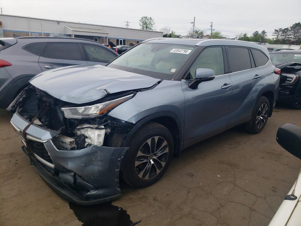 2020 Toyota Highlander VIN 5TDGZRBH0LS029835 COPART salvage auction — FRONT END, CT - CERT OF TITLE-SALVAGE, sold $12,900 on 2026-07-07 (photo 1)