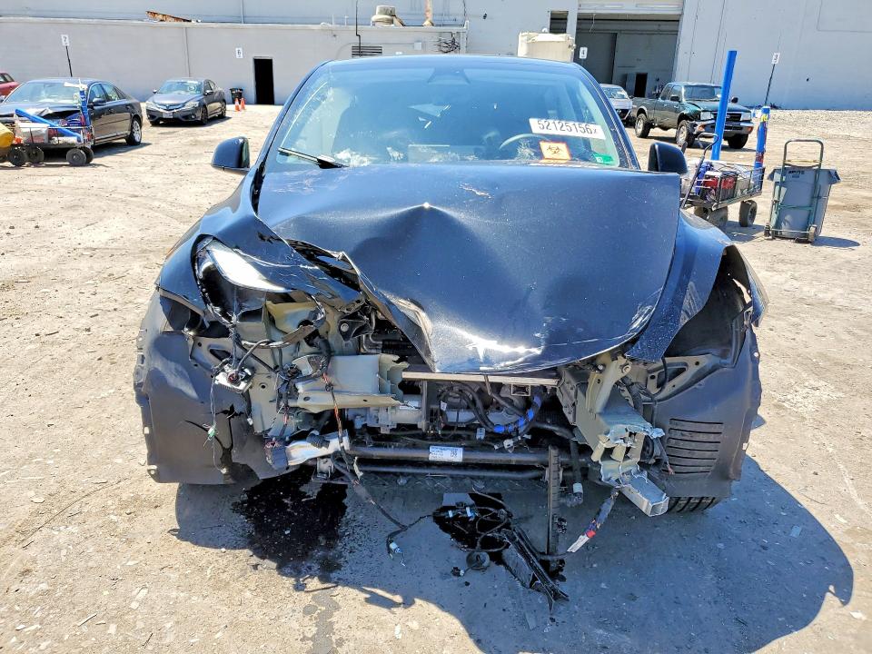 2022 Tesla Model y VIN 7SAYGAEE2NF523024 COPART salvage auction — FRONT END, Va - Cert Of Title - Salvage, sold $3,150 on 2026-07-12 (photo 5)