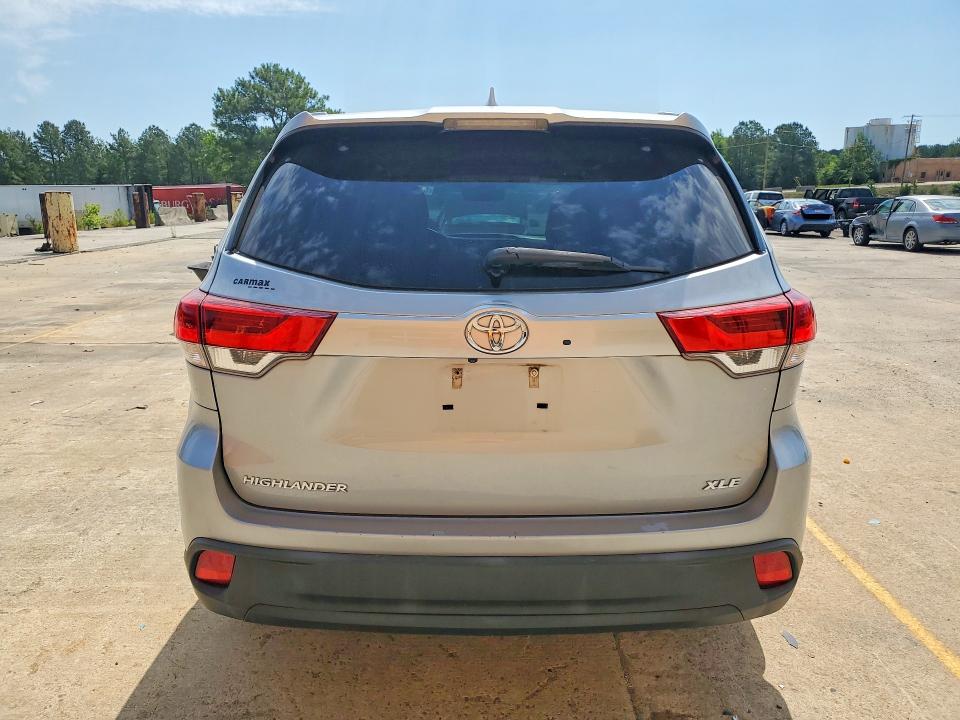 2019 Toyota Highlander VIN 5TDKZRFH4KS550625 COPART salvage auction — MINOR DENT/SCRATCHES, Ga - Certificate Of Title, sold $13,200 on 2026-07-27 (photo 6)