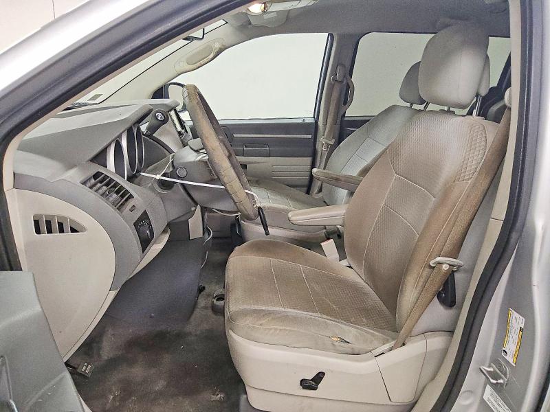 2010 Dodge Grand caravan VIN 2D4RN4DE4AR307669 COPART salvage auction — MINOR DENT/SCRATCHES, TX - CERTIFICATE OF TITLE, sold $100 on 2026-07-09 (photo 7)