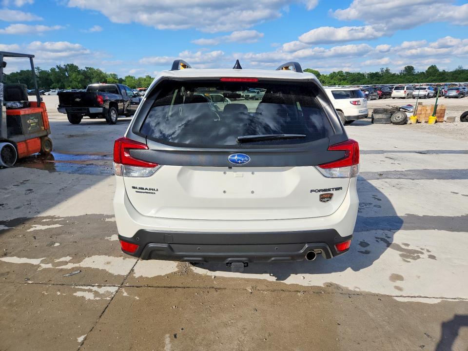 2025 Subaru Forester VIN JF2SKAJC2SH404733 COPART salvage auction — FRONT END, Il - Salvage Certificate, sold $10,100 on 2026-07-20 (photo 6)