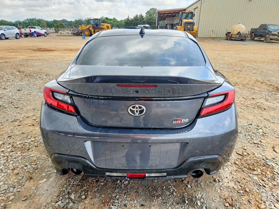 2025 Toyota Gr 86 VIN JF1ZNBE17S9753731 COPART salvage auction — SIDE, Al - Cert Of Title-Salvage Title, sold $12,700 on 2026-07-15 (photo 6)