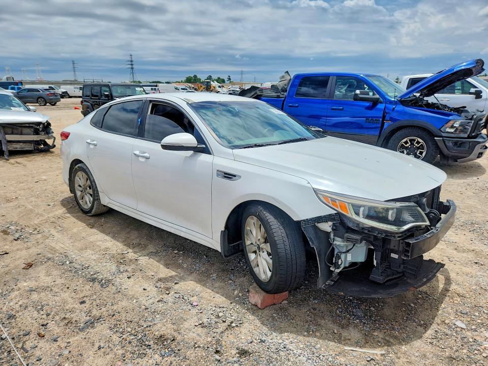 2016 Kia VIN 5XXGU4L31GG062158 COPART salvage auction — FRONT END, Tx - Salvage Vehicle Title, sold $750 on 2026-07-24 (photo 4)