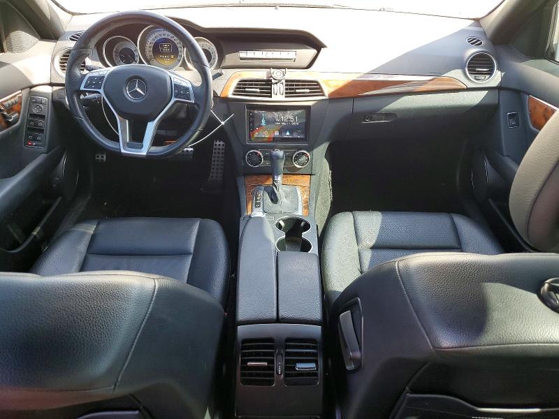 2012 Mercedes-benz C-klasse VIN WDDGF8BB3CR210320 COPART salvage auction — SIDE, IN - CERT OF TITLE-SALVAGE TITLE, sold $1,950 on 2026-08-06 (photo 8)