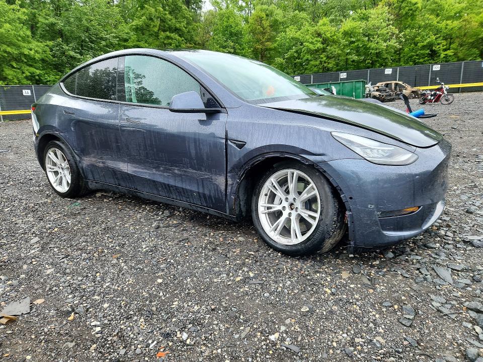 2021 Tesla Model y VIN 5YJYGDEE1MF248050 COPART salvage auction — SIDE, MD - CERT OF SALVAGE > 75% DAMAGE, sold $300 on 2026-07-31 (photo 4)