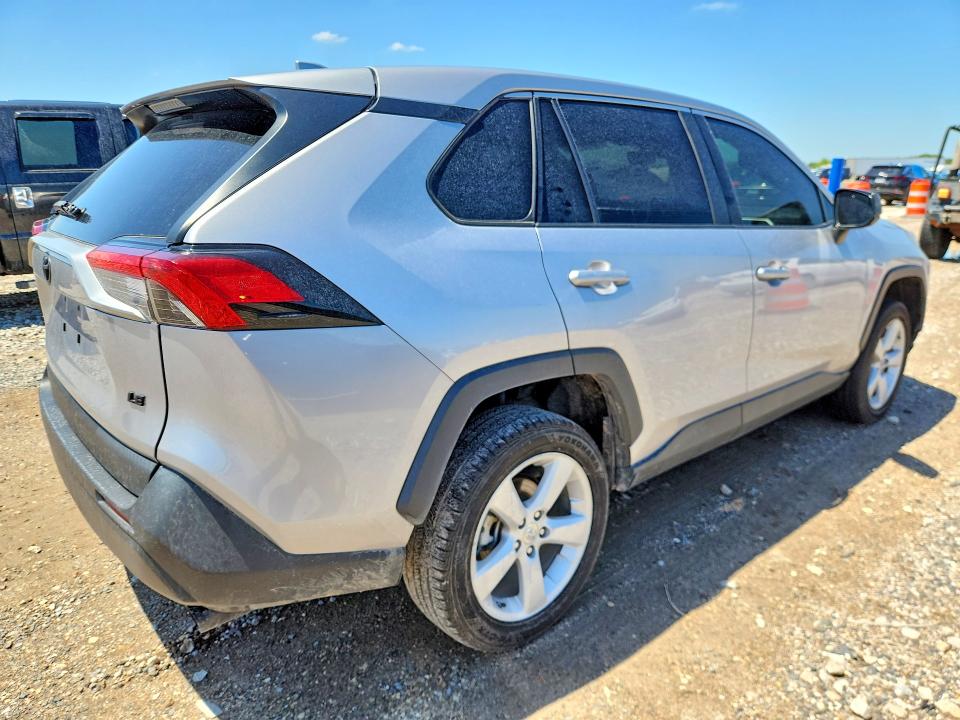 2022 Toyota Rav 4 VIN 2T3H1RFV2NC209882 COPART salvage auction — MINOR DENT/SCRATCHES, Tx - Cert Of Title-Rebuilt Salvage (P), sold $16,400 on 2026-07-30 (photo 3)