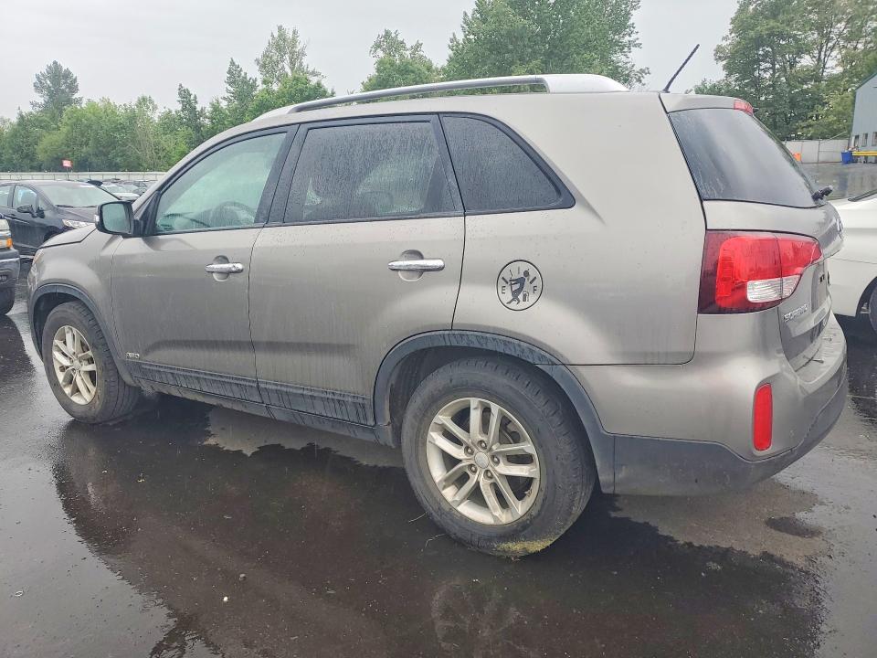 2015 Kia Sorento VIN 5XYKTCA69FG631868 COPART salvage auction — FRONT END, Or - Cert Of Title-Reconstructed, sold $575 on 2026-07-06 (photo 2)