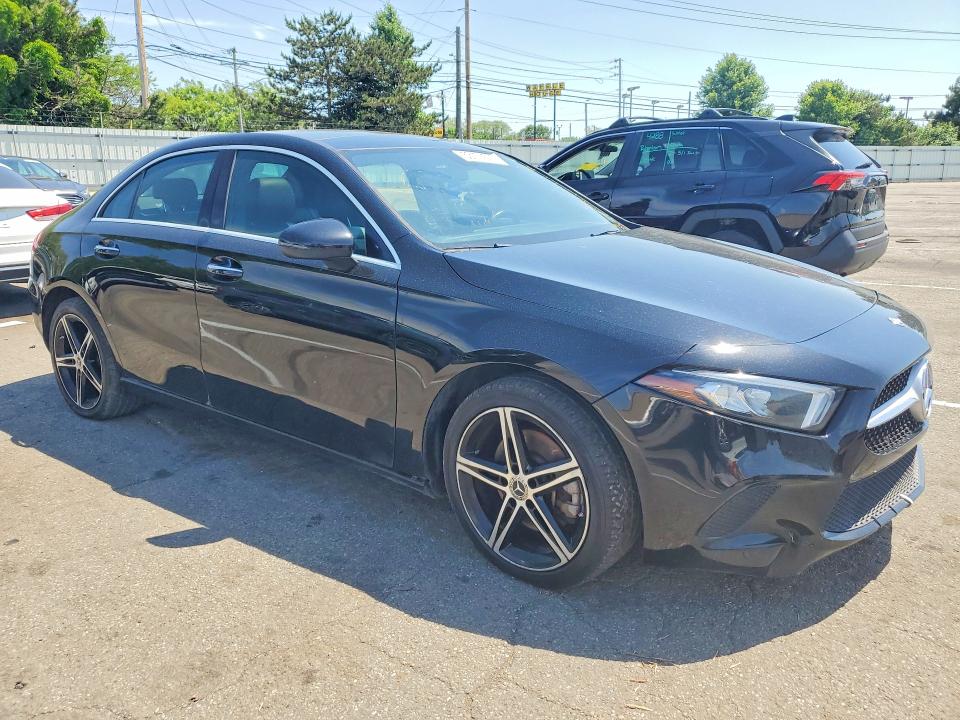 2019 Mercedes-benz A-klasse VIN WDD3G4FB4KW018130 COPART salvage auction — MINOR DENT/SCRATCHES, Oh - Cert Of Title-Repossession, sold $5,400 on 2026-07-29 (photo 4)