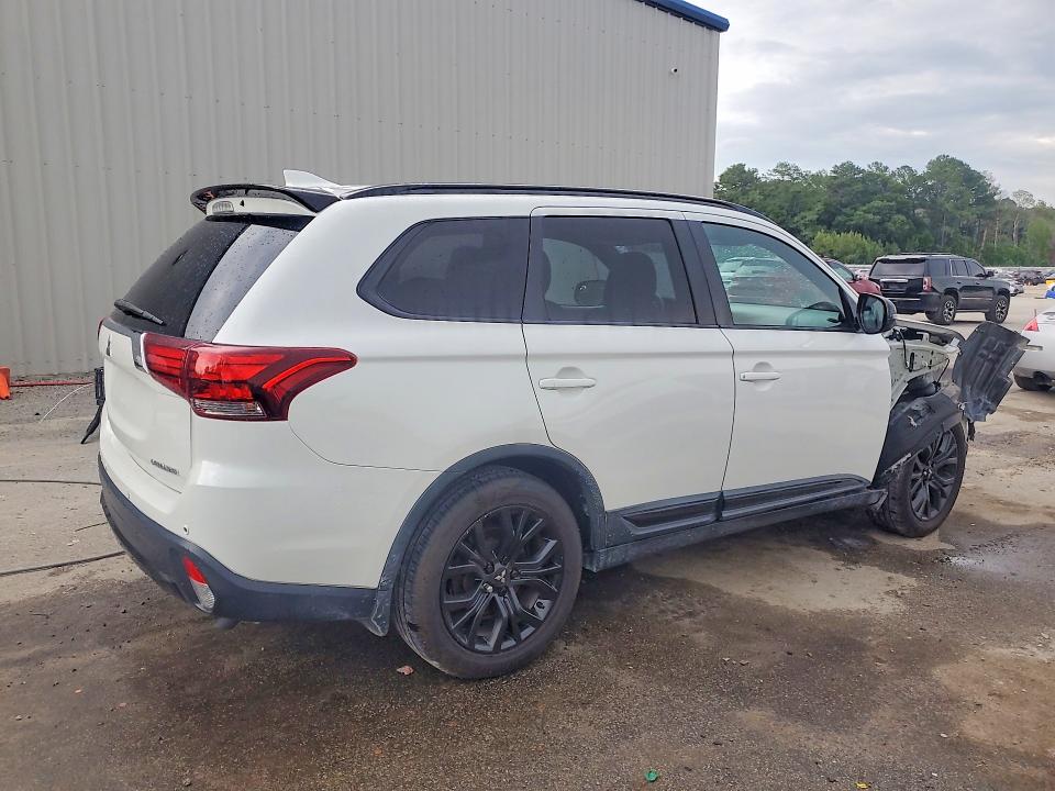 2018 Mitsubishi VIN JA4AD3A39JZ019401 COPART salvage auction — FRONT END, Sc - Cert Of Title-Salvage, sold $2,750 on 2026-07-13 (photo 3)