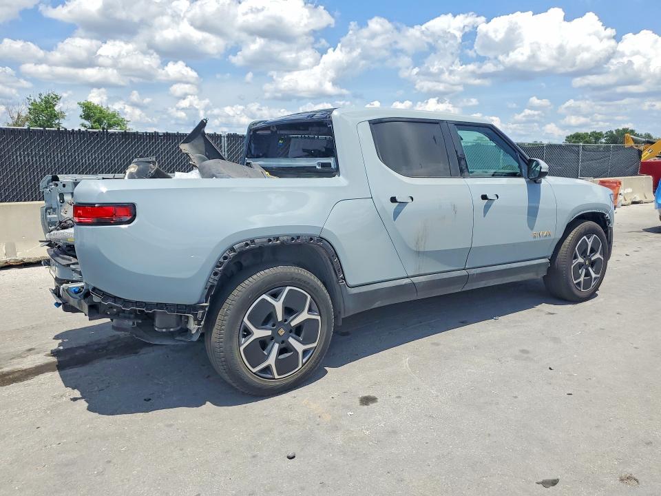 2022 Rivian R1t VIN 7FCTGAAA4NN006751 COPART salvage auction — SIDE, FL, sold $17,400 on 2026-09-15 (photo 3)