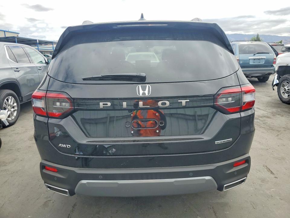 2026 Honda Pilot VIN 5FNYG1H76TB022533 COPART salvage auction — FRONT END, Ca - Salvage Certificate, sold $10,200 on 2026-07-30 (photo 6)
