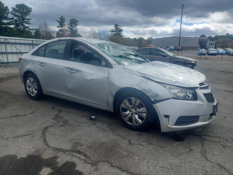 2014 Chevrolet VIN 1G1PA5SG4E7408155 COPART salvage auction — FRONT END, CT - CERT OF TITLE-SALVAGE, sold $500 on 2026-07-02 (photo 4)